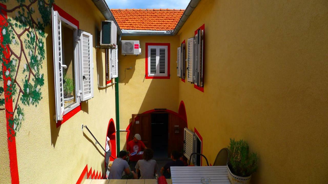 The Mellow Monkey Hostel Zadar Eksteriør bilde